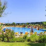 Jardim Do Vau アパートホテル 4*