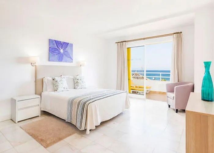 Апарт-отель Jardim Do Vau 4*