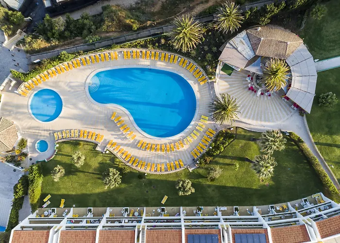 Апарт-отель Jardim Do Vau