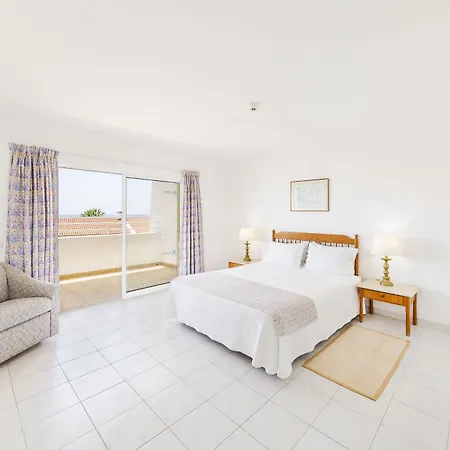 Ξενοδοχείο με διαμερίσματα Jardim Do Vau Portimão