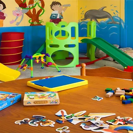 Ξενοδοχείο με διαμερίσματα Jardim Do Vau Portimão